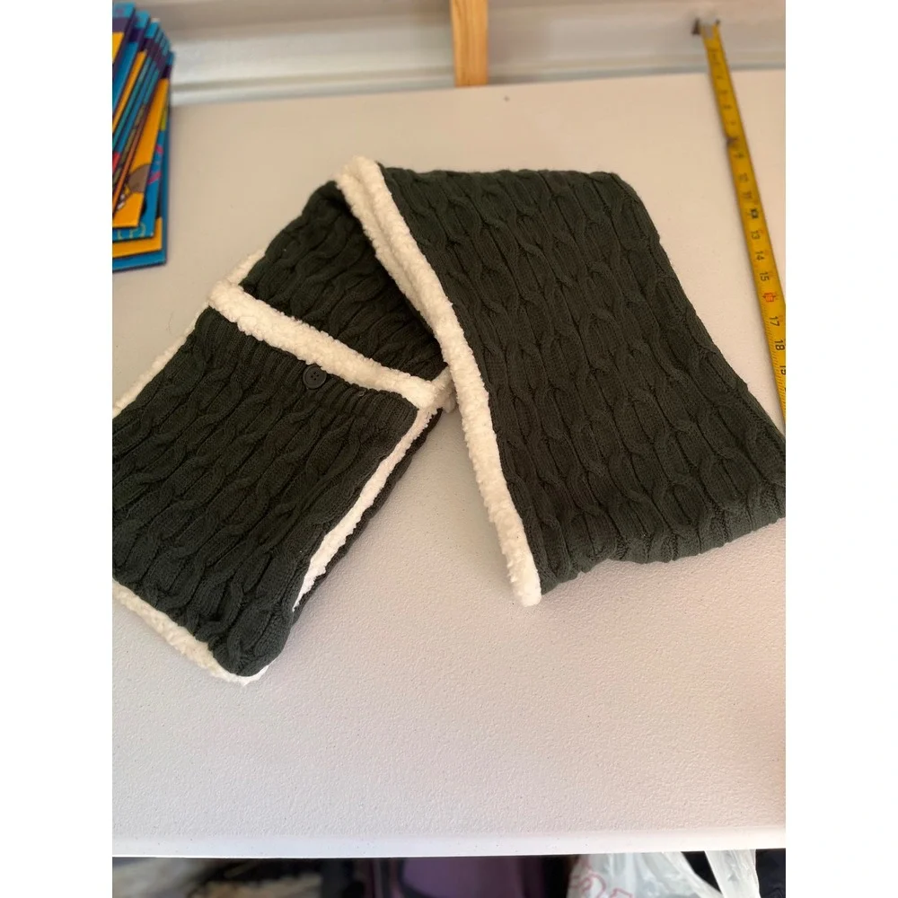 Warm Knit Button Loop Scarf Cozy Sherpa Lined‎ Winter Fashion Accessory